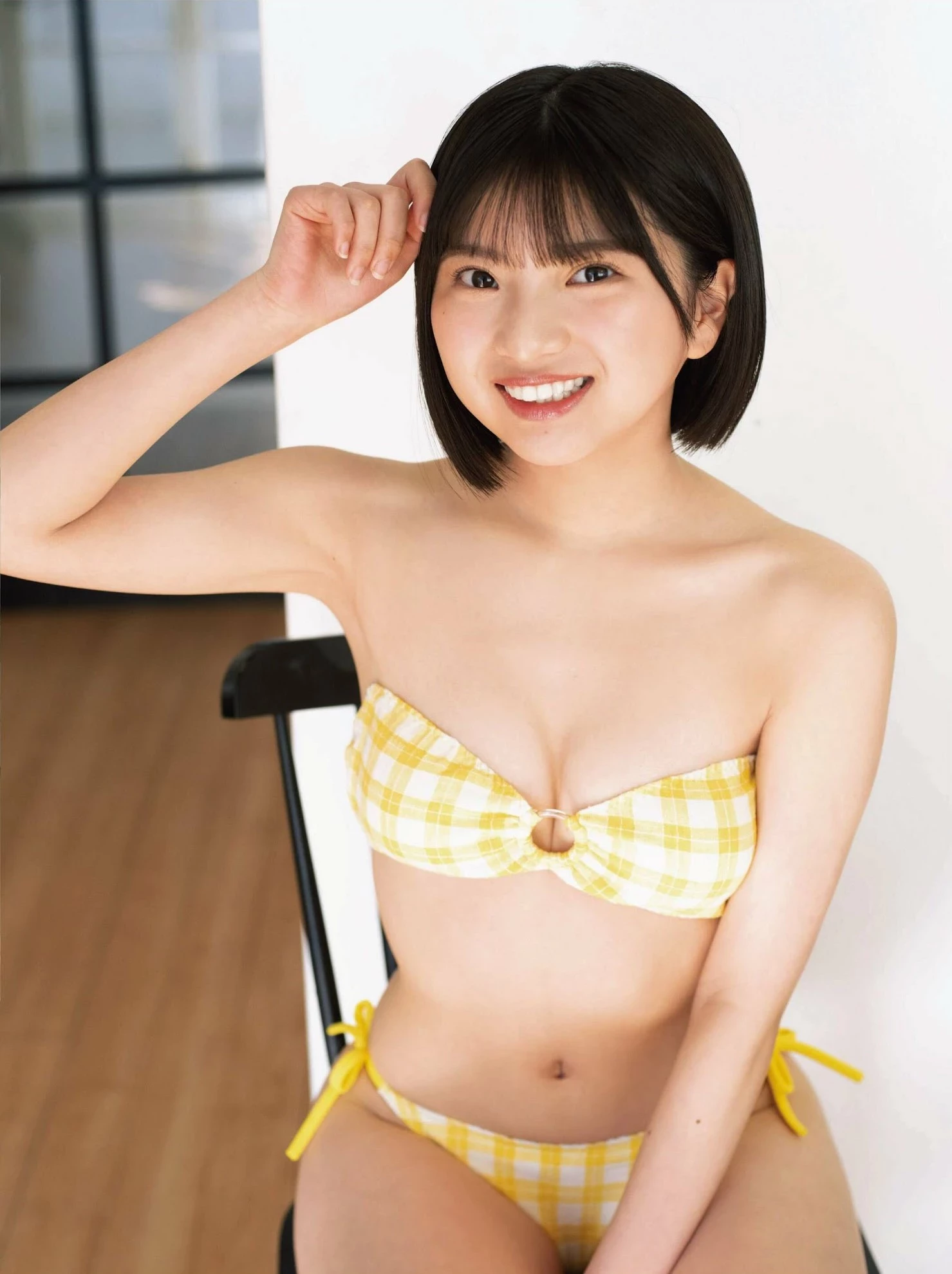 [姫野ひなの] 清秀妹子蹦出美乳模样 好让人着迷 [8P]